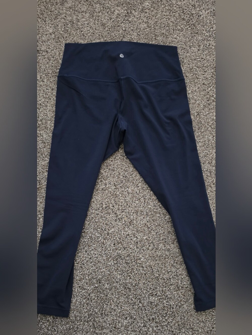 lululemon athletica 25"